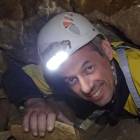 Guide professionnel indépendant de spéléologie en Ardèche, sortie initiation spéléologie, spéléologie découverte, environnement souterrain, bivouac spéléo, stage spéléo