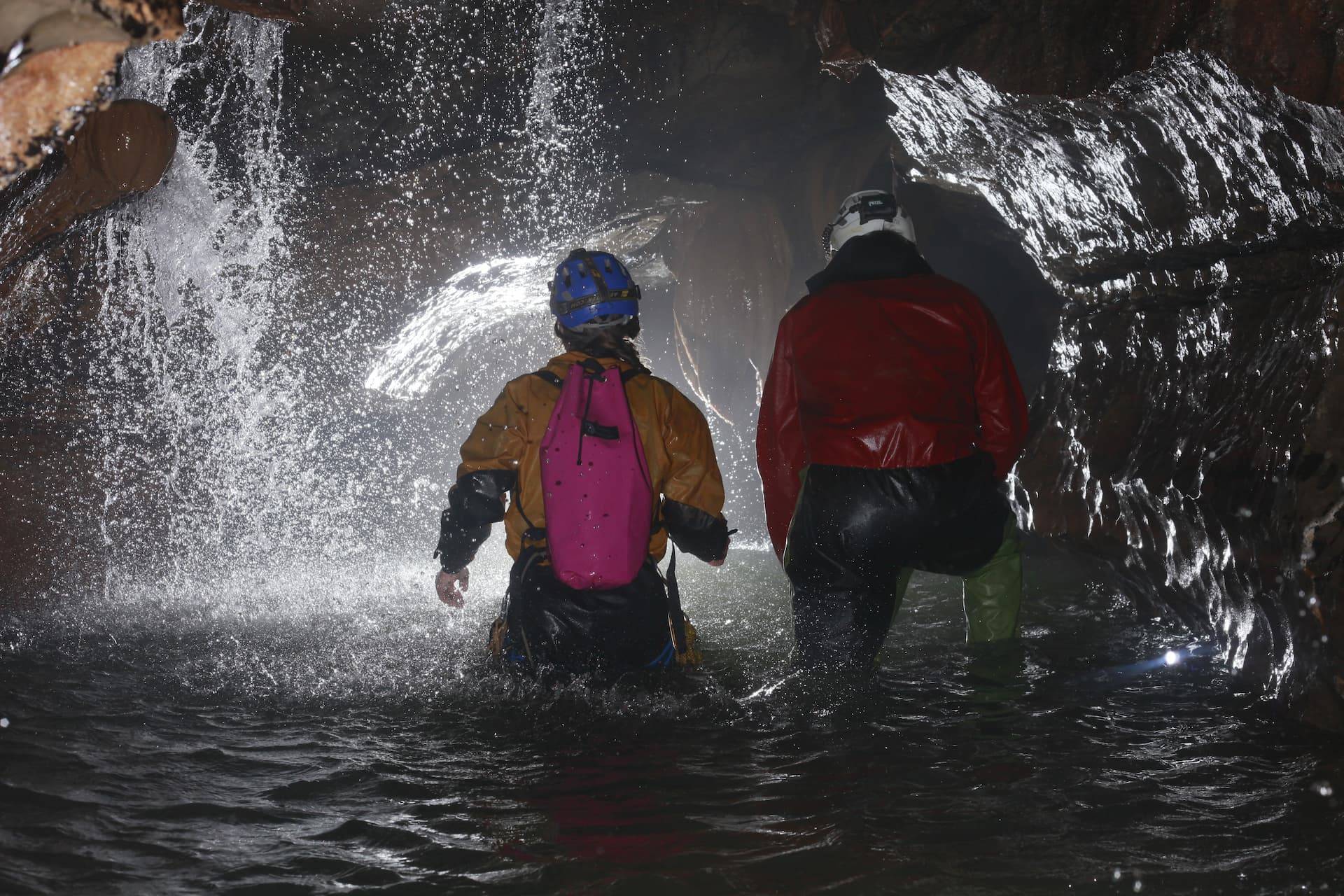 aquatique, eau, grotte, ardèche, gard, rivière souterraine